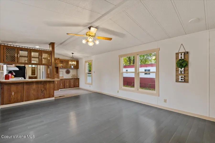 118 E MID TOWN LN, Hayden, ID 83835 - Image #2