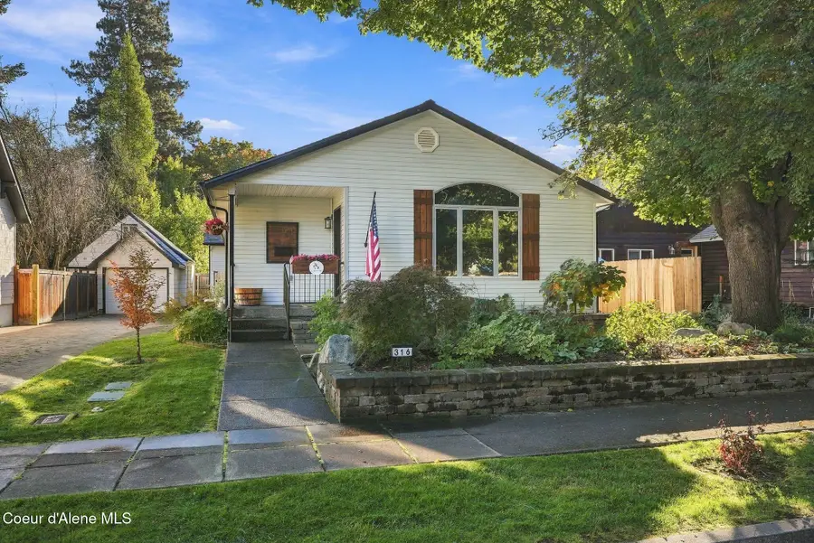 316 S 13th St, Coeur Dalene, ID 83814 - #2