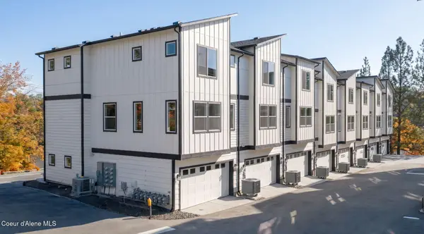 1111 W Pinewood Loop, Coeur d'Alene, ID 83814