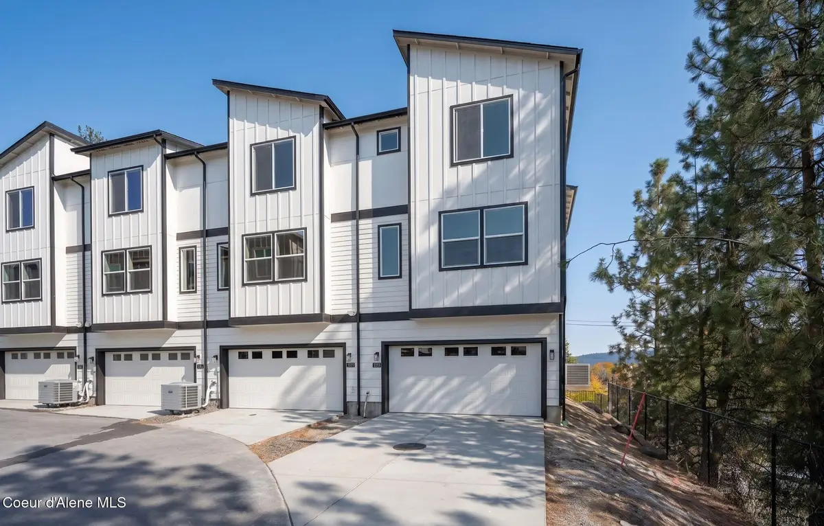 1095 W Pinewood Loop, Coeur Dalene, ID 83814 - #1