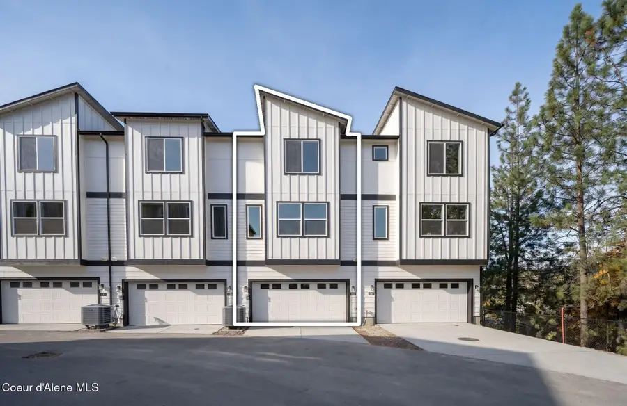 1095 W Pinewood Loop, Coeur Dalene, ID 83814 - #2