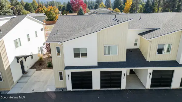 3704 N Torrey Pine Ln, Coeur d'Alene, ID 83815