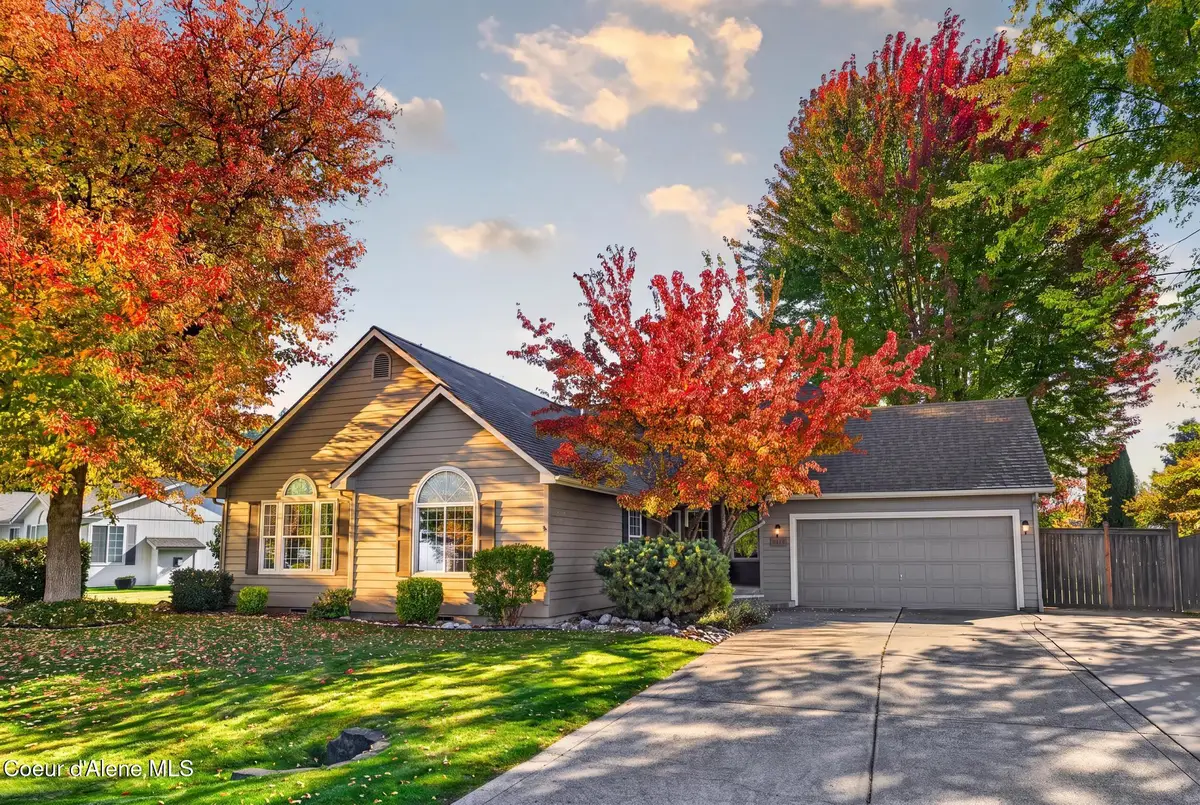 8462 N MAPLE ST, Hayden, ID 83835 - #1