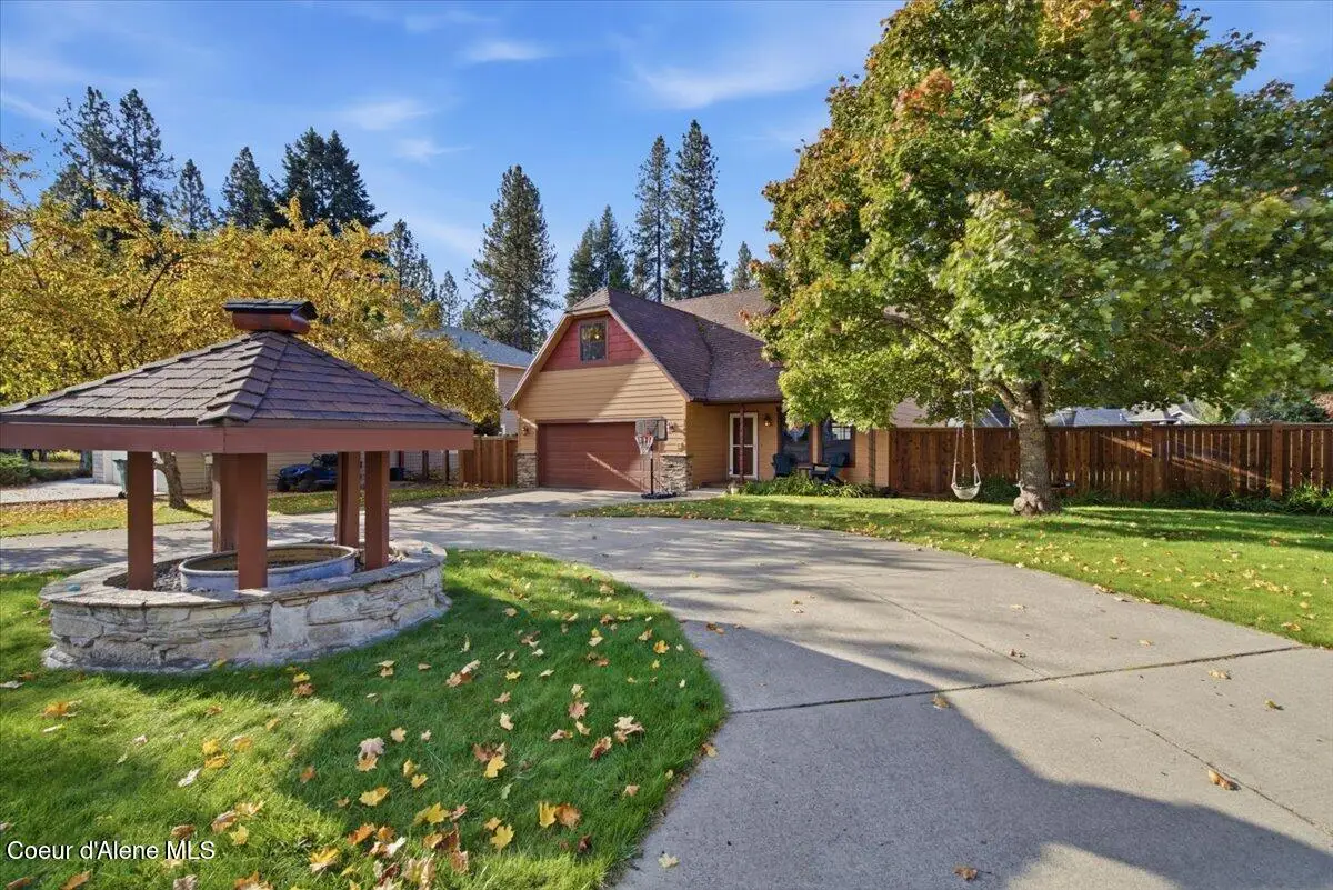 2588 E Cherry Hill RD, Coeur Dalene, ID 83814 - #1