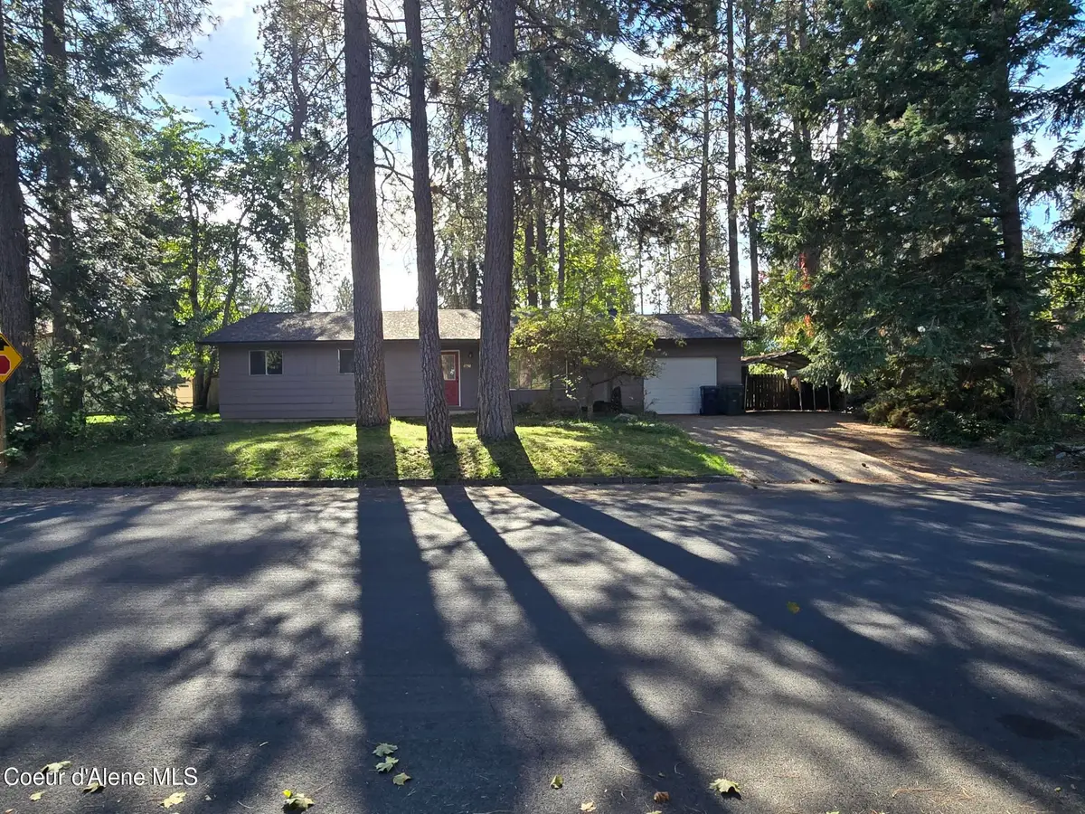 4758 E Woodland DR, Post Falls, ID 83854 - #1