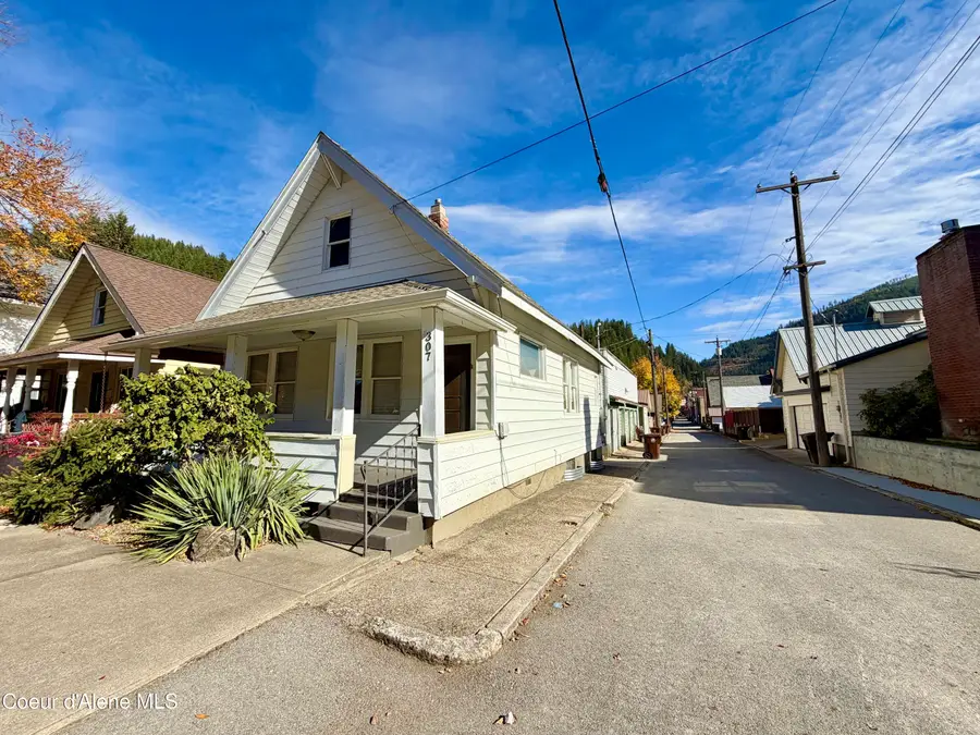 307 3rd St, Wallace, ID 83873 - #2