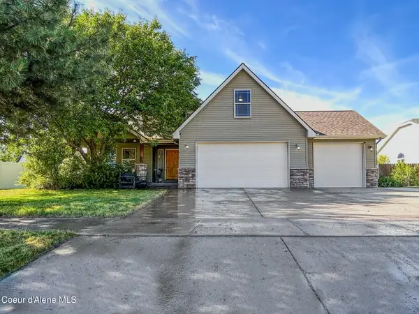 2729 W Porthill CT, Hayden, ID 83835