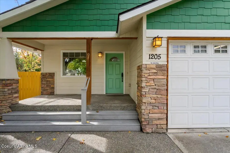 1205 N 6th ST, Coeur Dalene, ID 83814 - #2