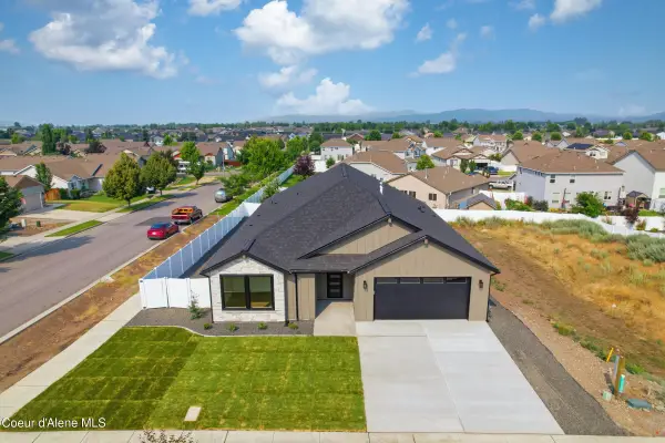 3223 N Van Winkle ST, Post Falls, ID 83854