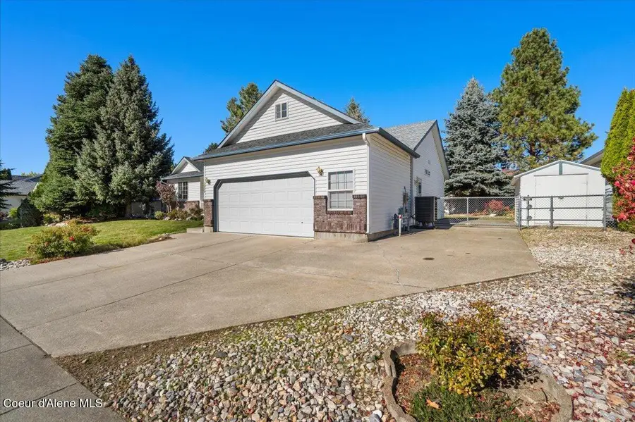 2055 E BRIARLEAF AVE, Coeur D Alene, ID 83815 - #3
