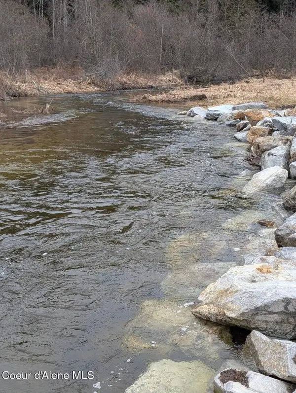 Lot 5 Fall Crk Rd, Naples, ID 83847