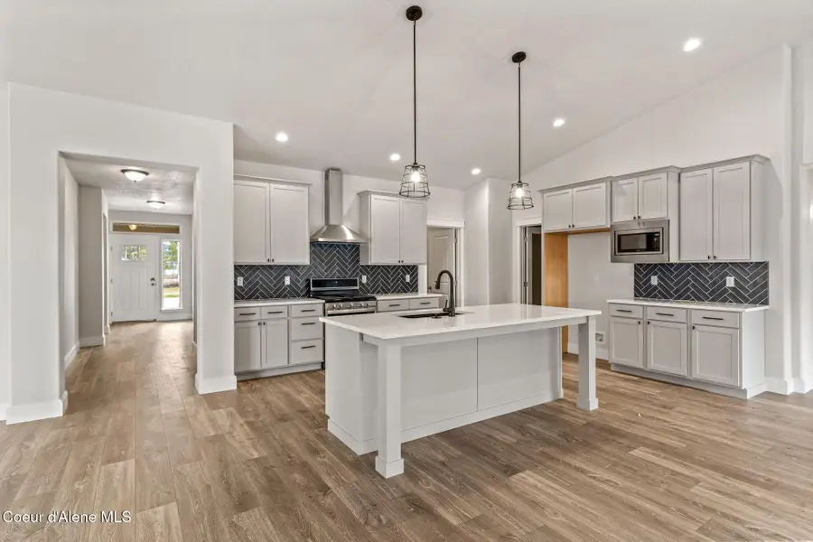 8778 BEDWELL ST, Rathdrum, ID 83858 - Image #2