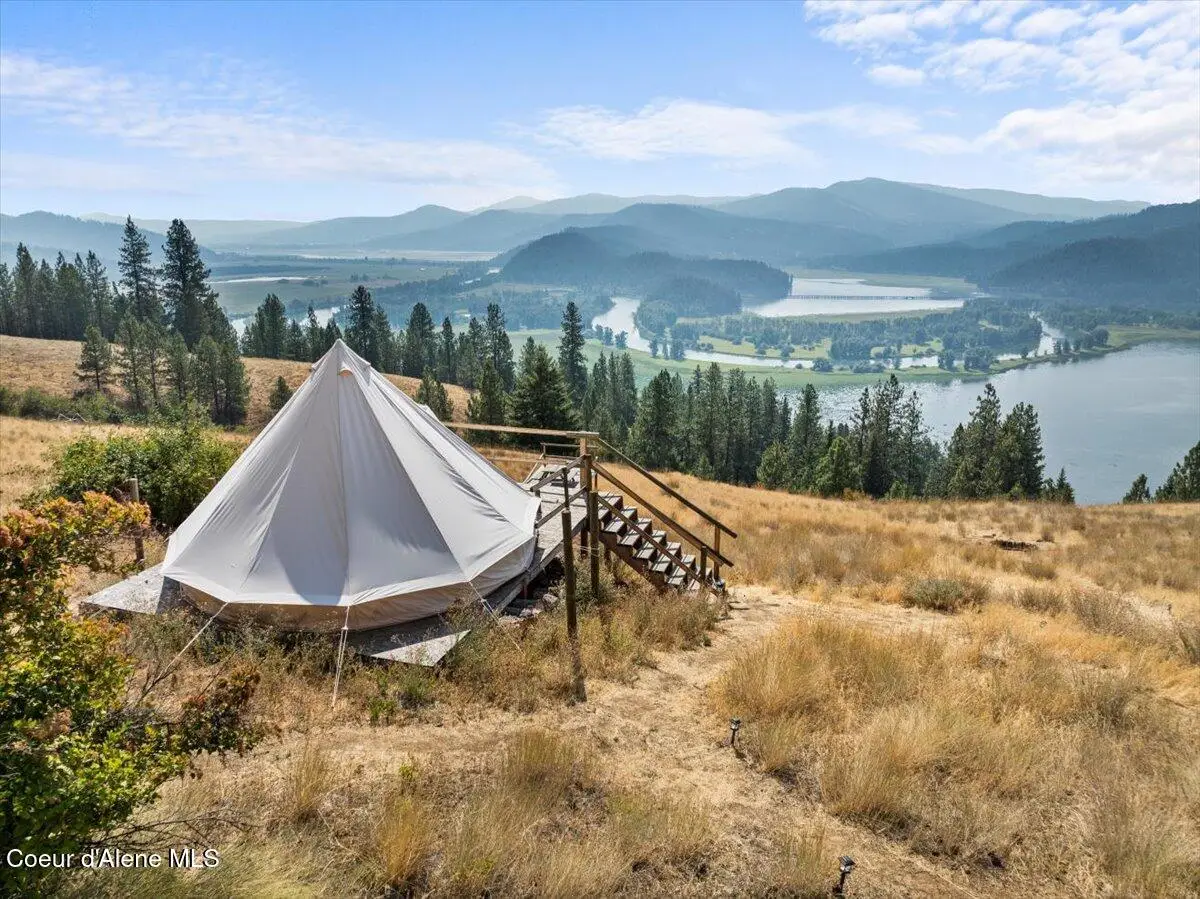 5674 E Holiday Rd, Harrison, ID 83833 - Image #1