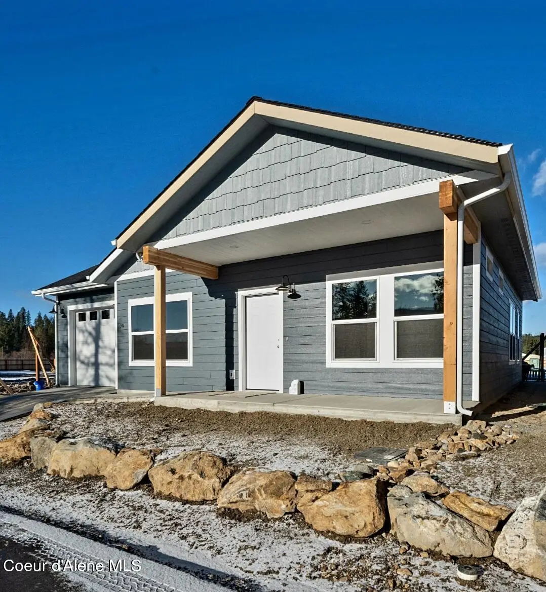 251 8th St, Priest River, ID 83856 - #1