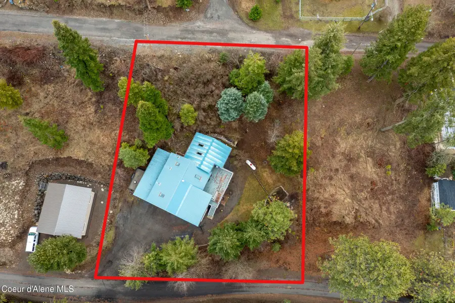 251 E Park AVE, Harrison, ID 83833 - Image #2