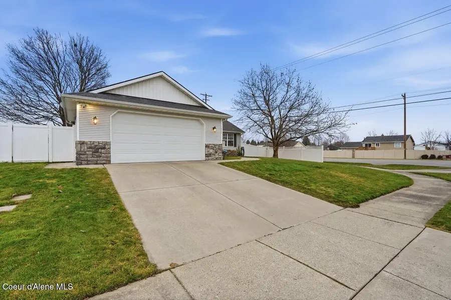 1627 W Cardinal Ave, Hayden, ID 83835 - Image #3