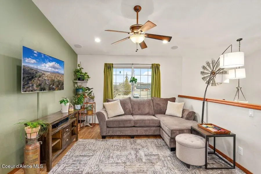 2849 W Dumont DR, Coeur Dalene, ID 83815 - Image #2