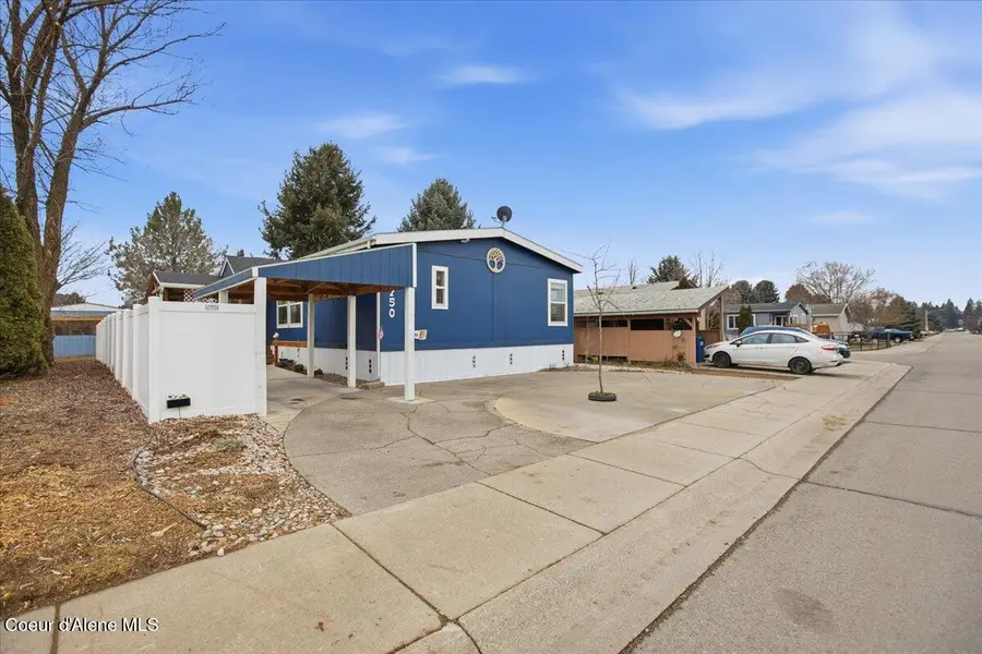 1750 W Yorkshire AVE, Coeur Dalene, ID 83815 - Image #2