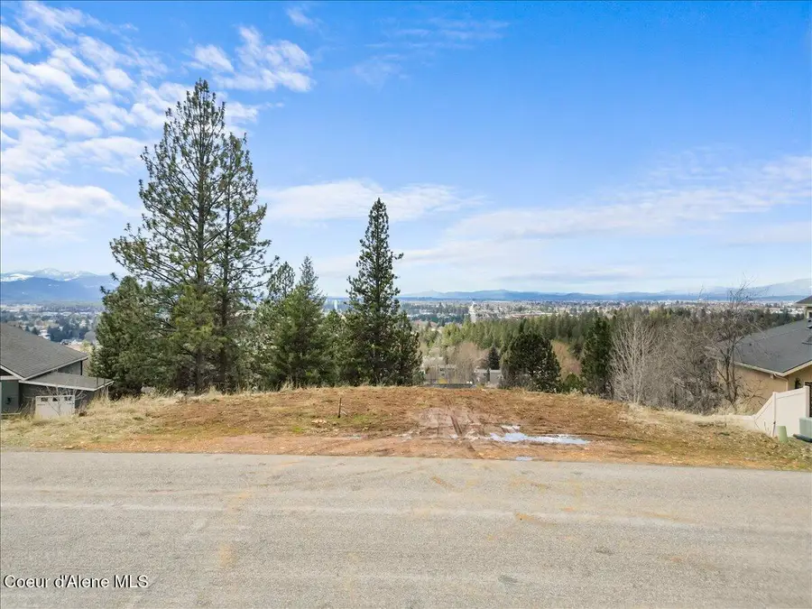 1985 E Grandview DR, Coeur Dalene, ID 83815 - #2