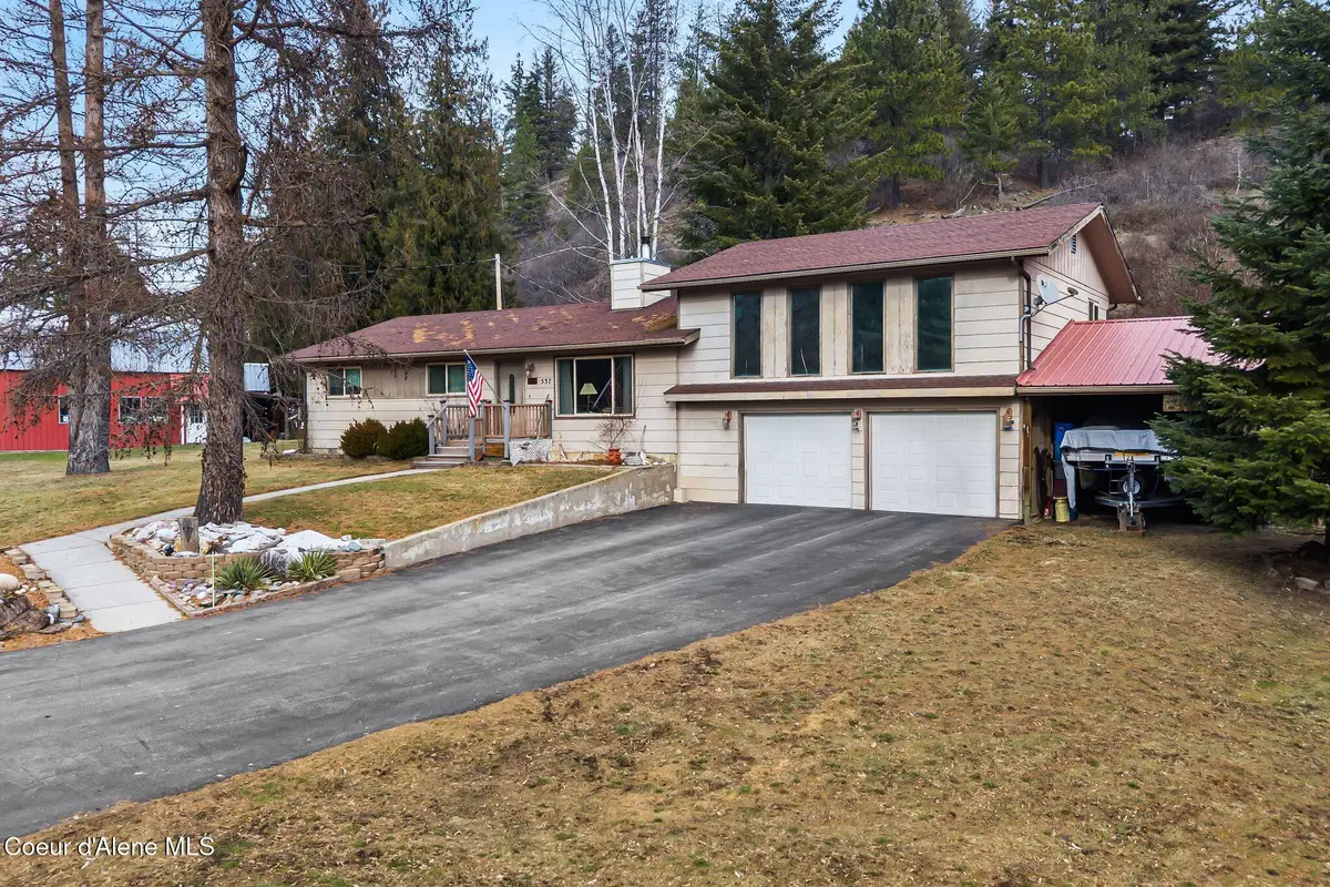 537 N Riley Creek RD, Laclede, ID 83841 - #1