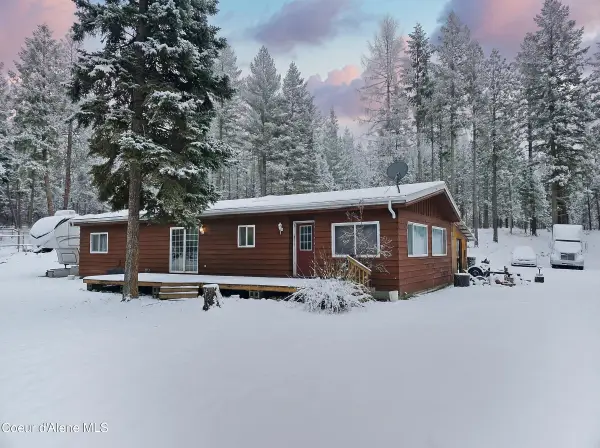 19 Glacier RD, Bonners Ferry, ID 83805