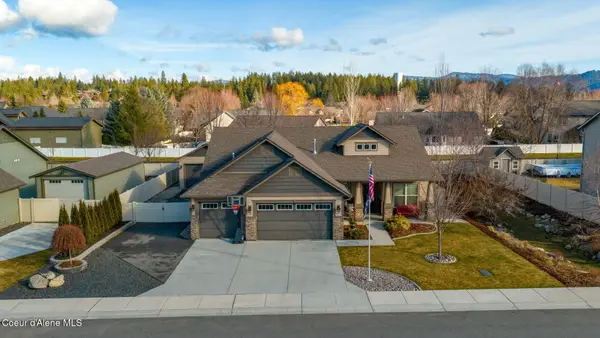 11418 N Emerald DR, Hayden, ID 83835