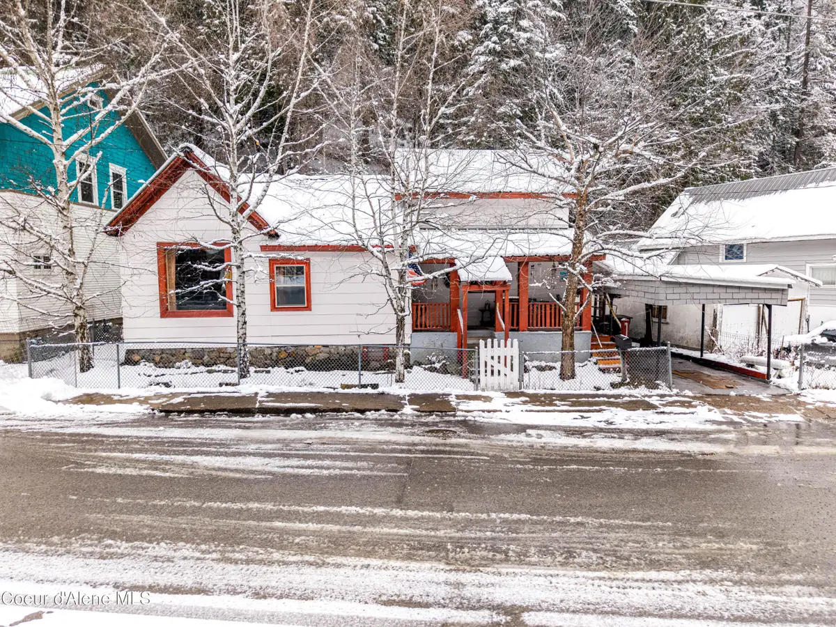 176 King St, Wallace, ID 83873 - #1