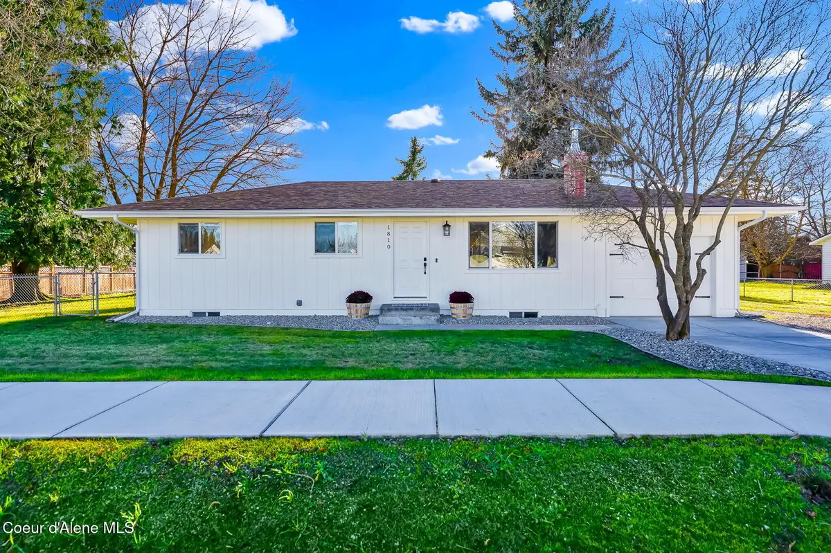 1810 W Honeysuckle Ave., Hayden, ID 83835 - Image #1