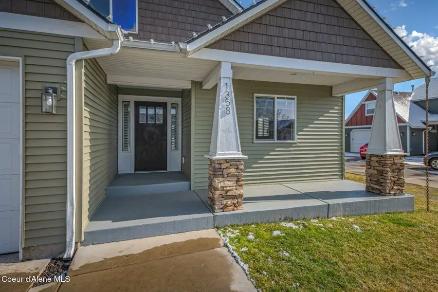 1358 N Ewell Ct, Post Falls, ID 83854 - #2