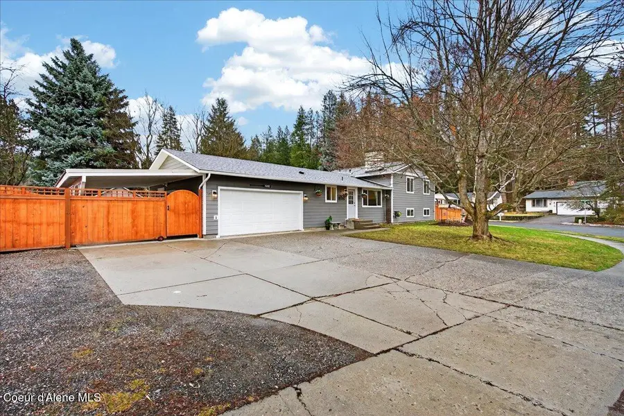 3208 W Pine Hill DR, Coeur Dalene, ID 83815 - #2