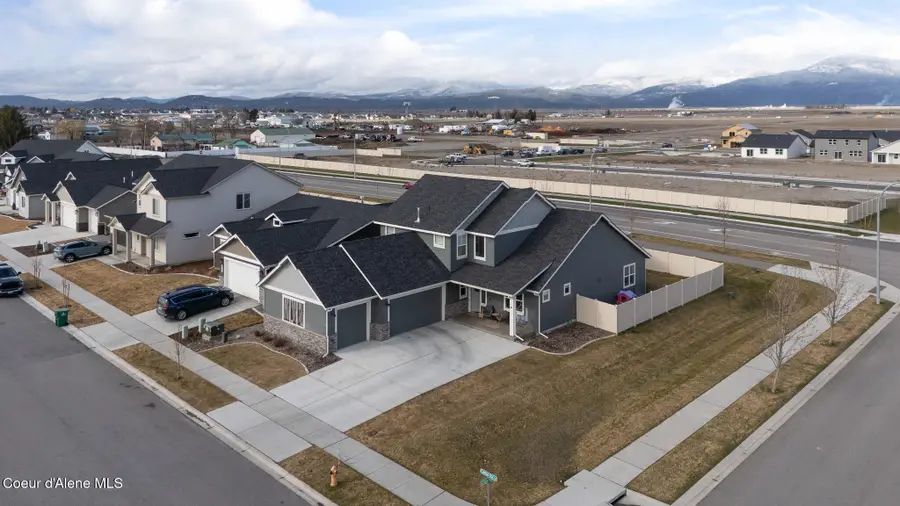 3366 N Cyprus Fox LOOP, Post Falls, ID 83854 - #2