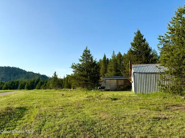 1367 Mud Gulch RD Rd, Priest River, ID 83856
