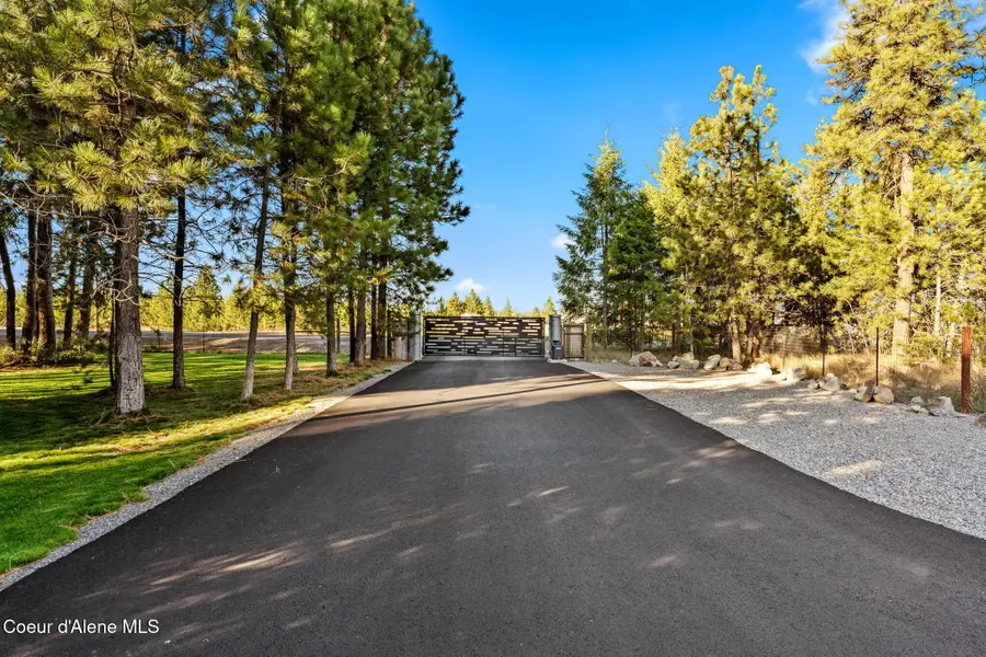 300 E SEASONS RD, Athol, ID 83801 - #3