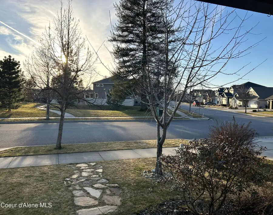 7058 N Cornwall ST, Coeur Dalene, ID 83815 - #2
