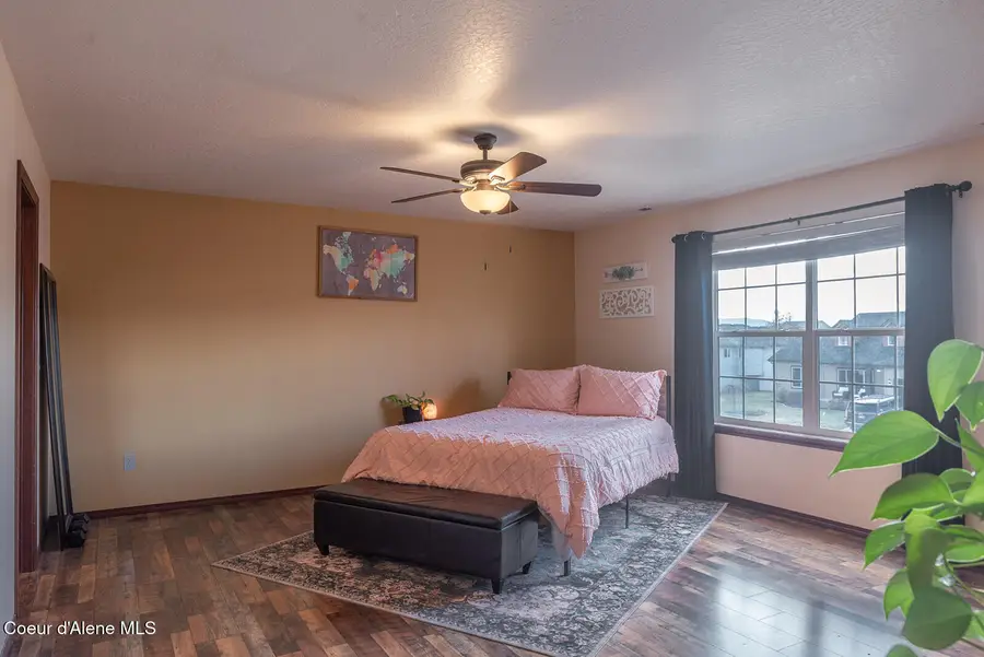 8464 N Boysenberry LOOP, Hayden, ID 83835 - #2