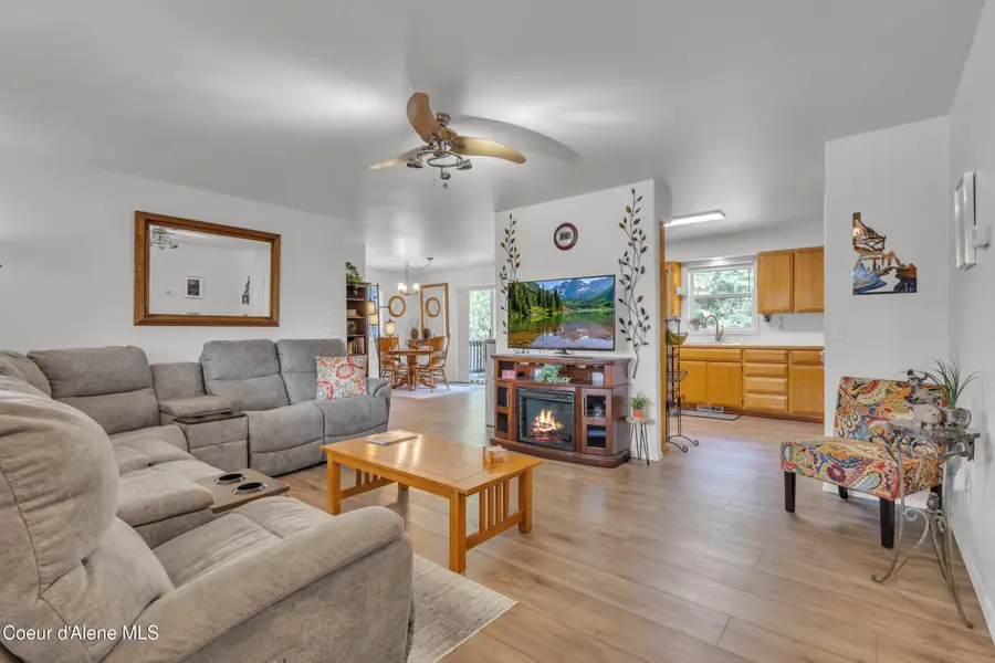 8057 N Vogt Rd, Hauser, ID 83854 - #3