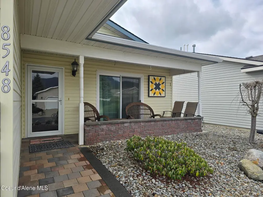 8548 W Sawtooth St, Rathdrum, ID 83858 - #2