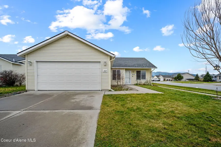 2615 E KNAPP CIR, Post Falls, ID 83854 - Image #2