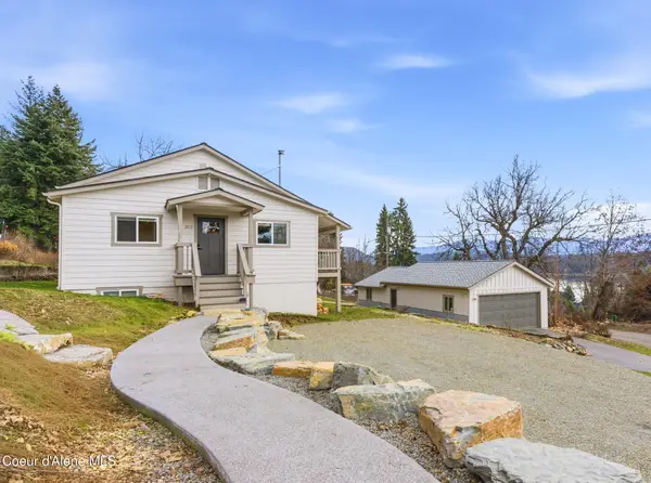 312 Ellisport St, Hope, ID 83836