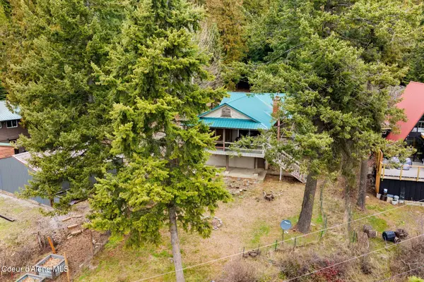39 Pearl Creek RD, Sagle, ID 83860