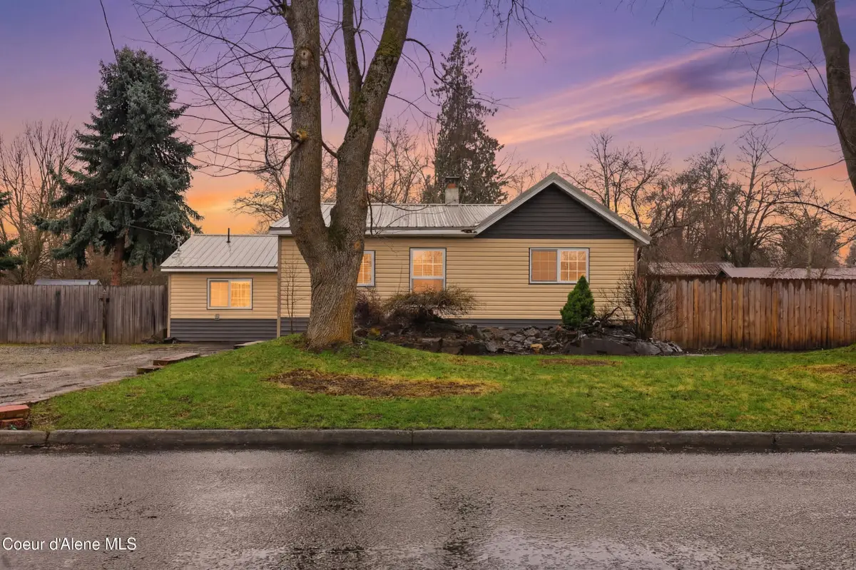 714 W Davidson Ave, Coeur Dalene, ID 83814 - #1