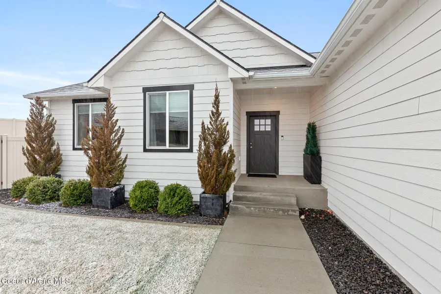 5437 W Gumwood Cir, Post Falls, ID 83854 - Image #2