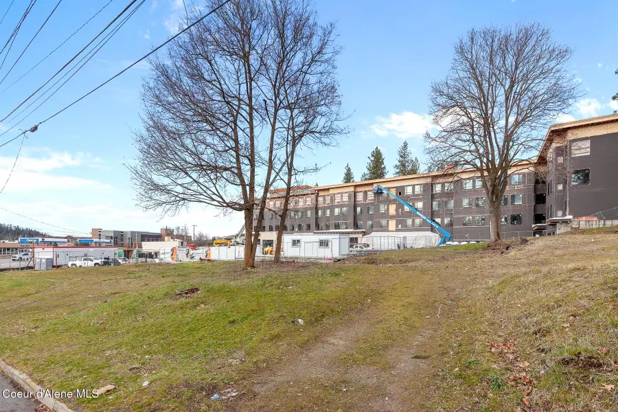 1103 W Davidson Ave, Coeur Dalene, ID 83814 - Image #3