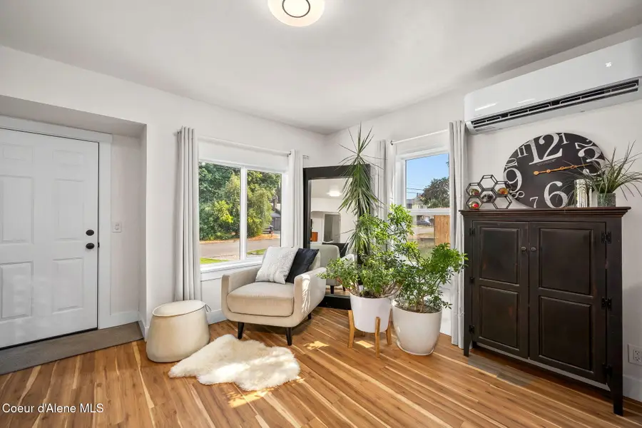 1039 N 16th ST, Coeur Dalene, ID 83814 - Image #3