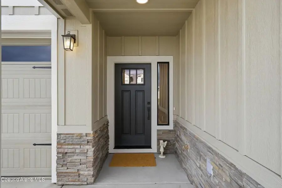 2429 W Victor LOOP, Coeur Dalene, ID 83815 - Image #2