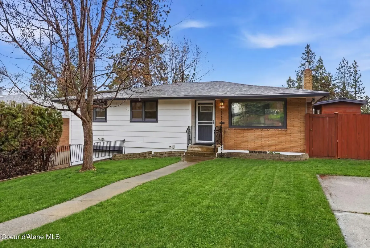 3703 E 18th Ave, Spokane, WA 99223 - #1