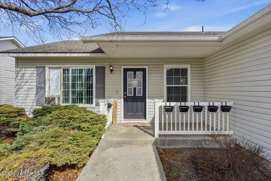 4937 W Palmwood LN, Post Falls, ID 83854 - #2