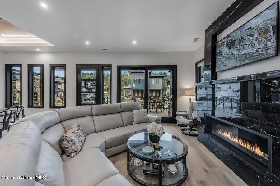 2947 W Lumber Ln, Coeur Dalene, ID 83814 - #2