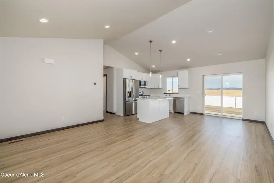 11865 N ENTWISTLE WAY, Rathdrum, ID 83858 - Image #2