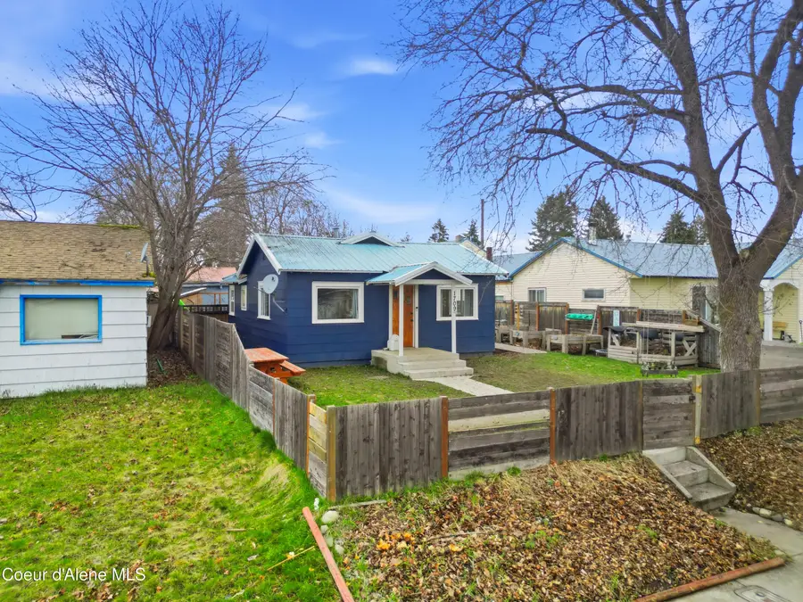 1709 N 7th ST, Coeur Dalene, ID 83814 - #2